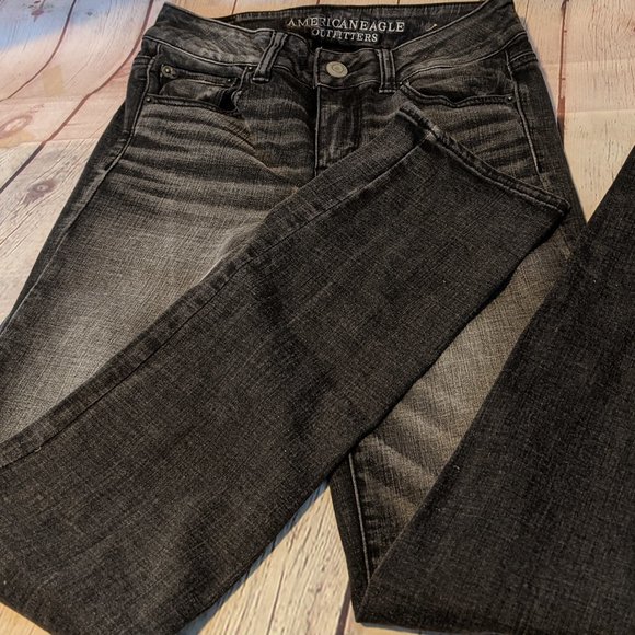 American Eagle like new jeans 4 long - Picture 3 of 7